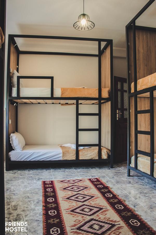Hostel Friends' & Gjirokastra