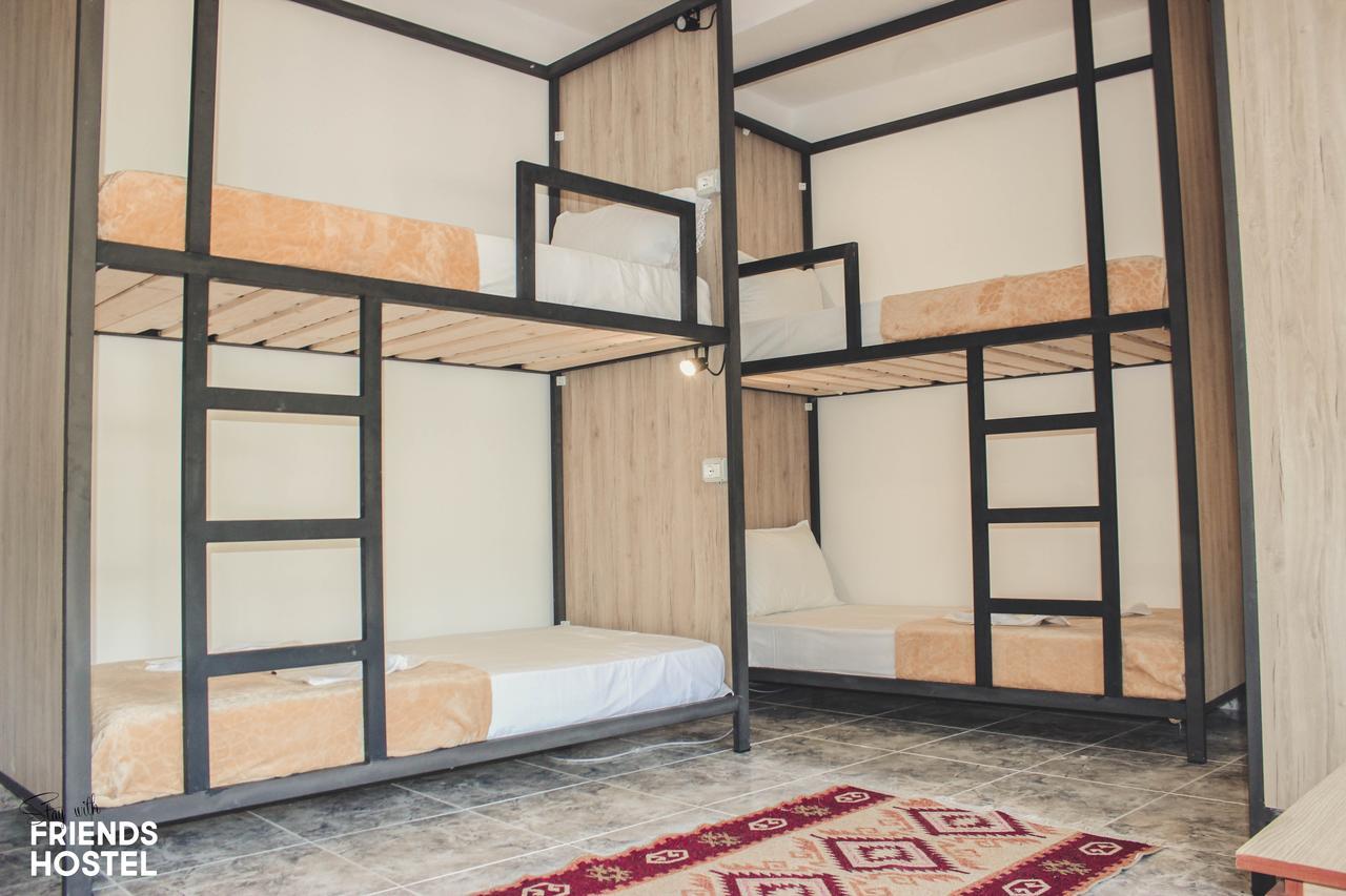 Hostel Friends' & Gjirokastra