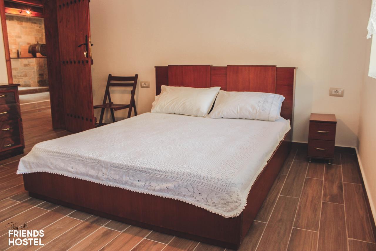 Hostel Friends' & Gjirokastra